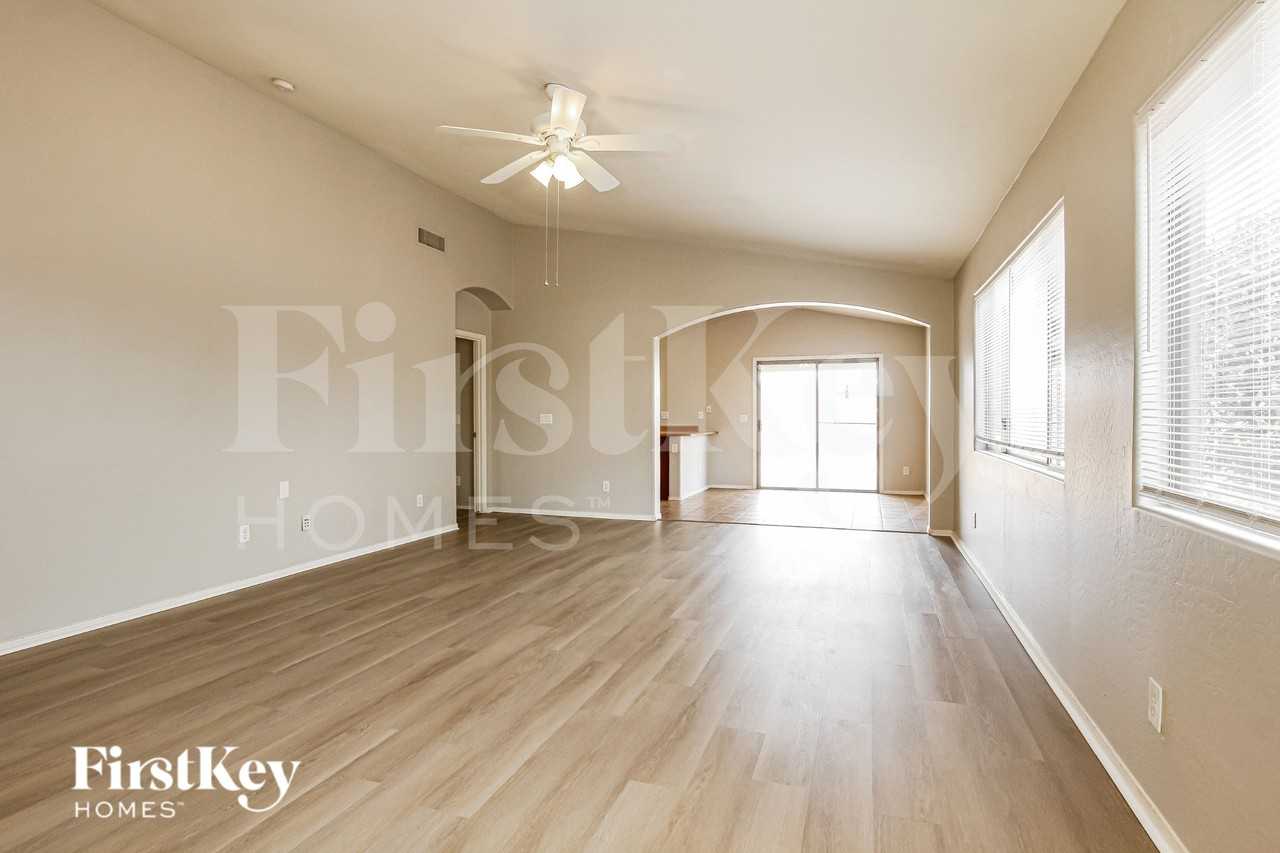 25757 W St Kateri Dr - Photo 2 of 19