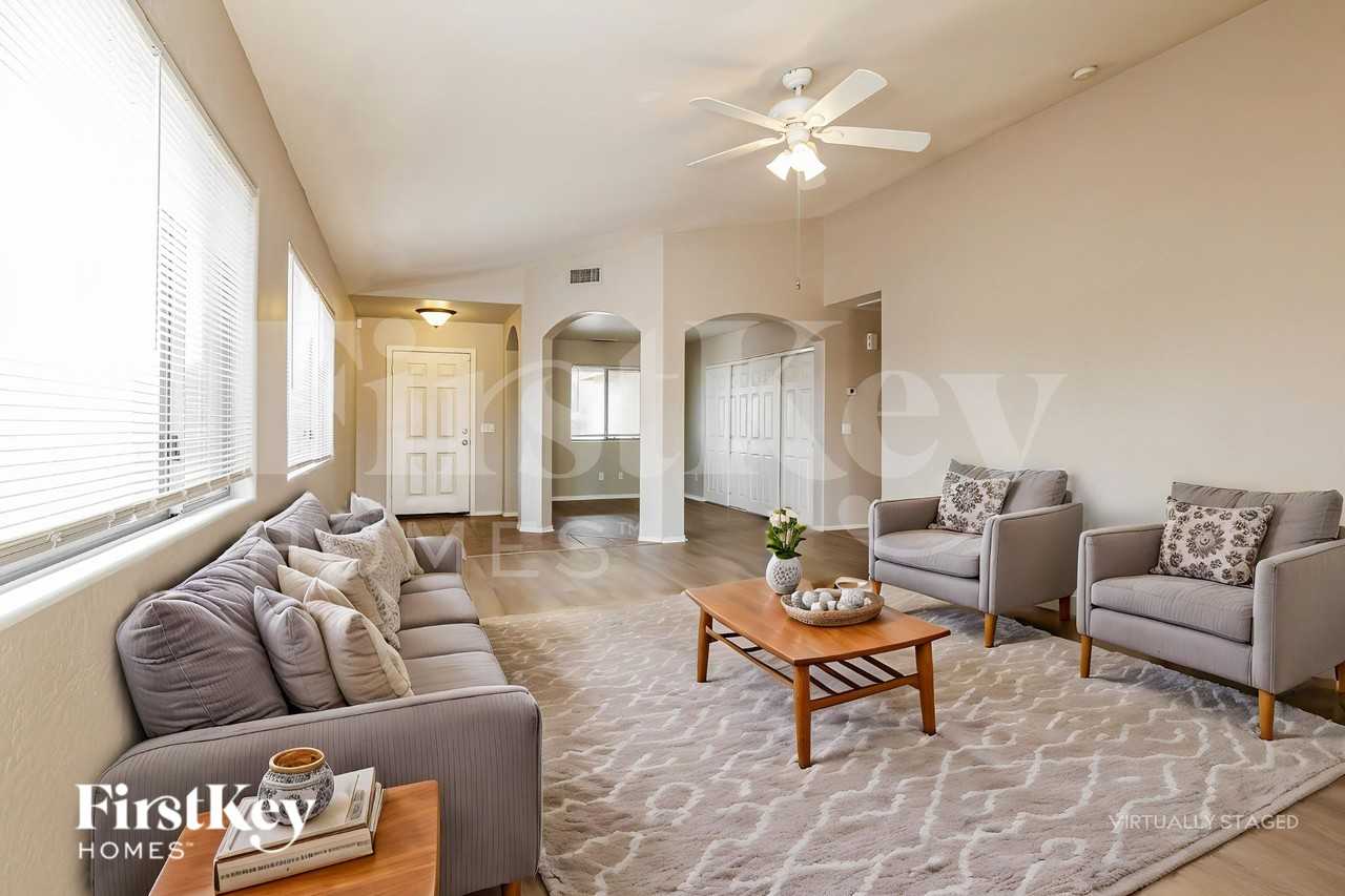 25757 W St Kateri Dr - Photo 4 of 19