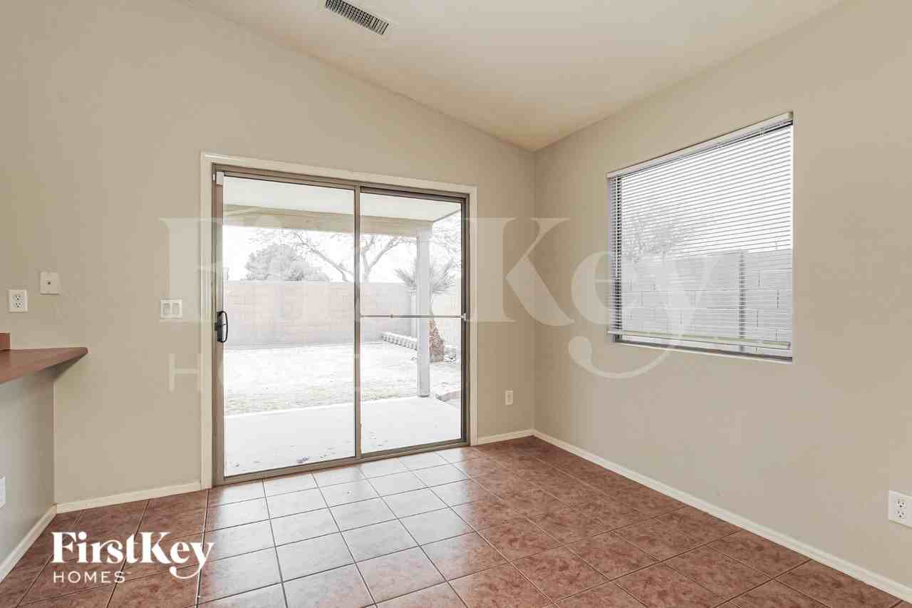 25757 W St Kateri Dr - Photo 6 of 19