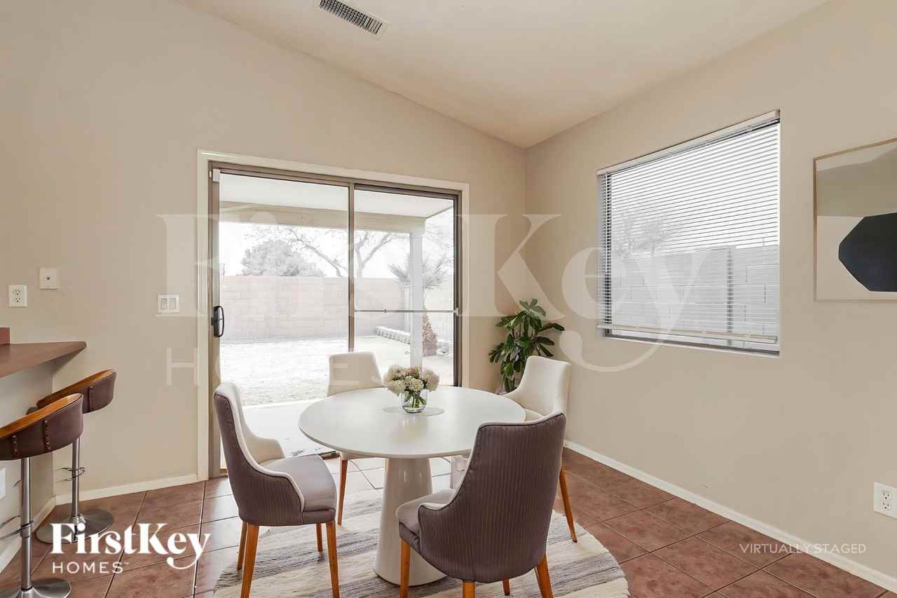 25757 W St Kateri Dr - Photo 7 of 19