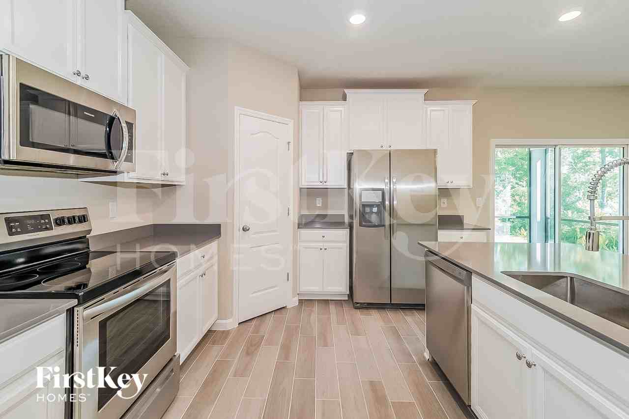 10142 Roman Ln - Photo 5 of 15