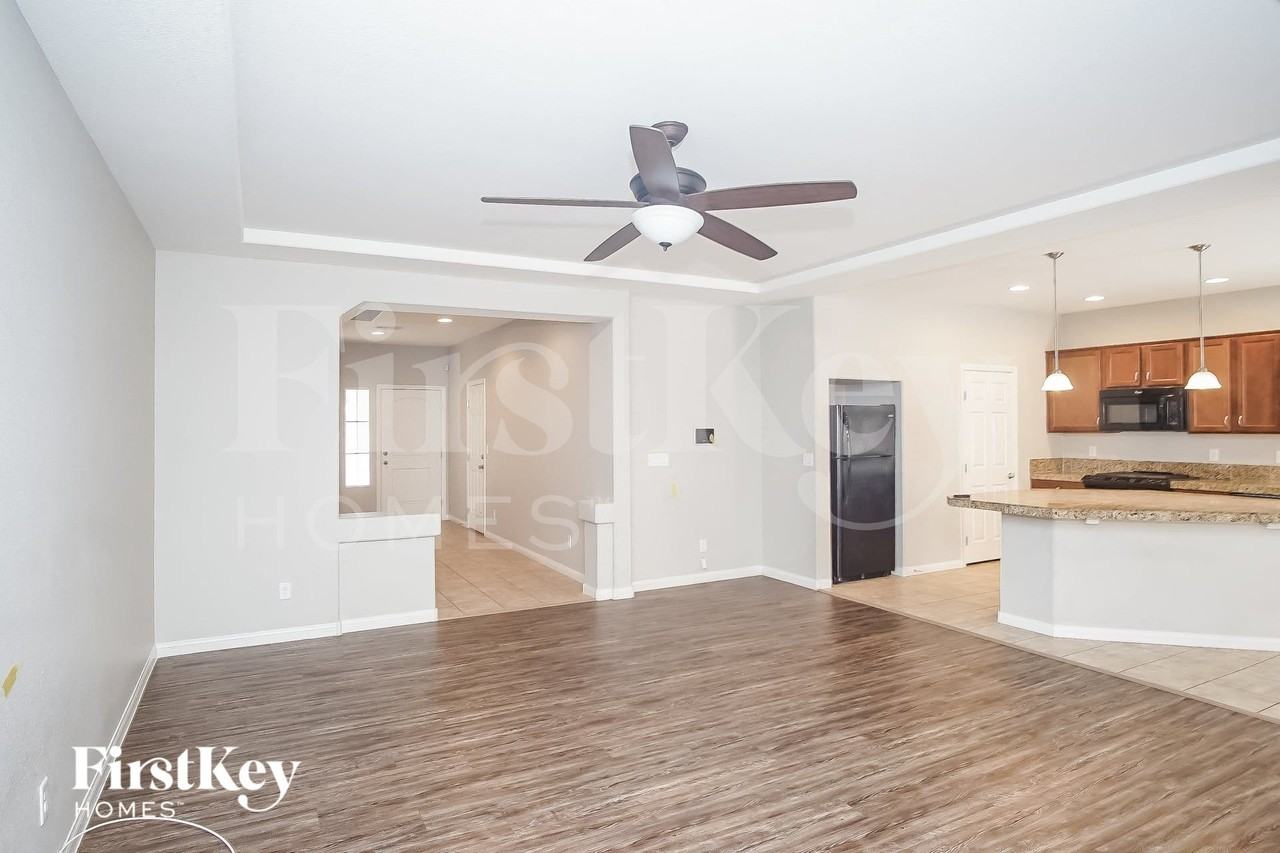 9951 Mills Reef Ct - Photo 4 of 15