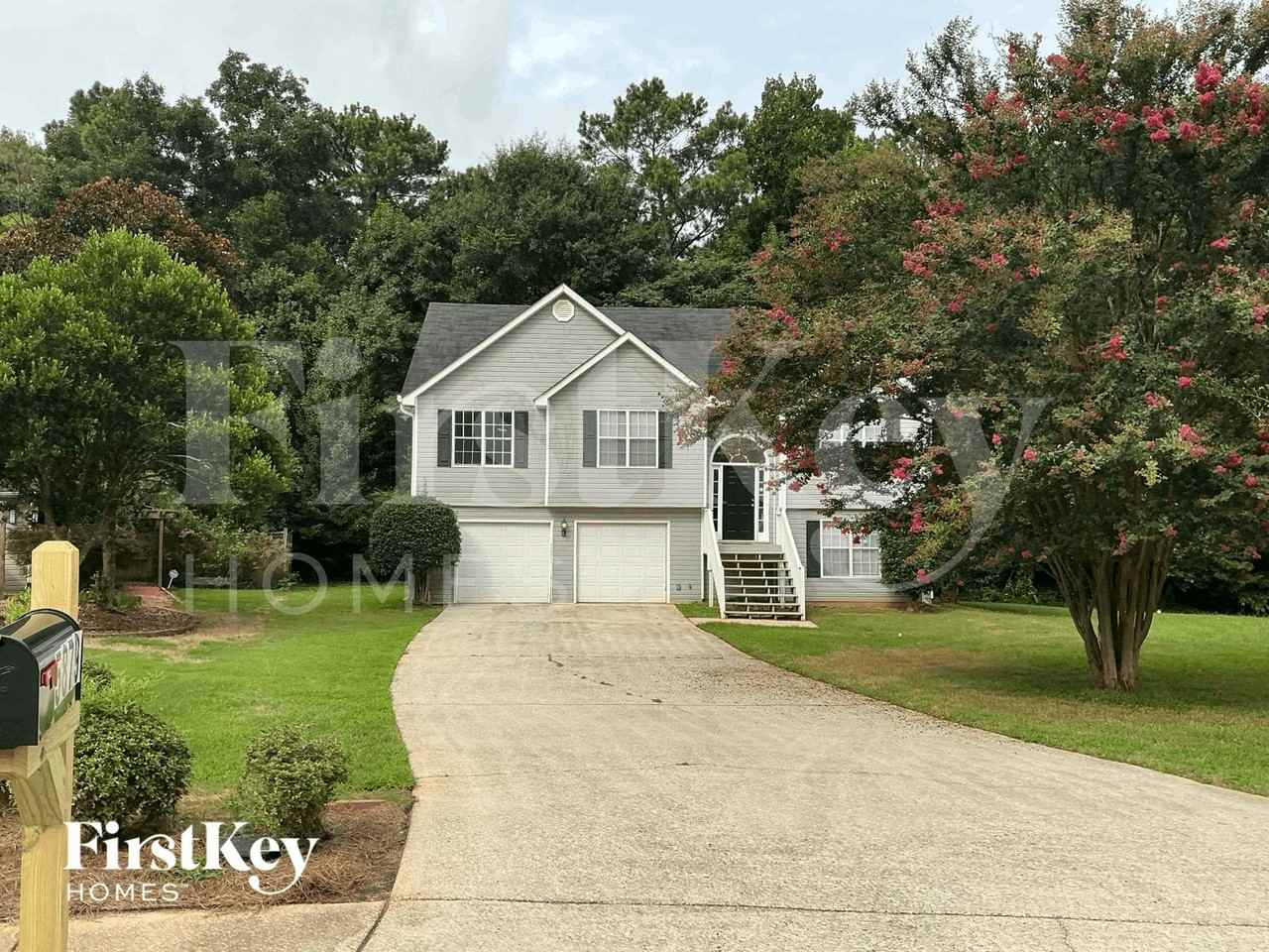 5879 Ruby Walk
