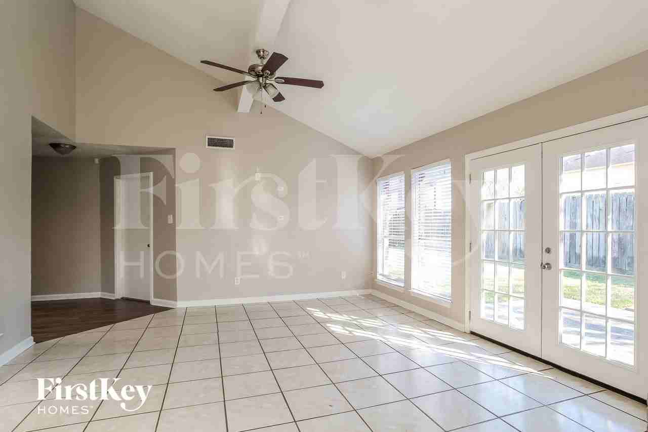 5330 Quail Tree Ln - Photo 4 of 15