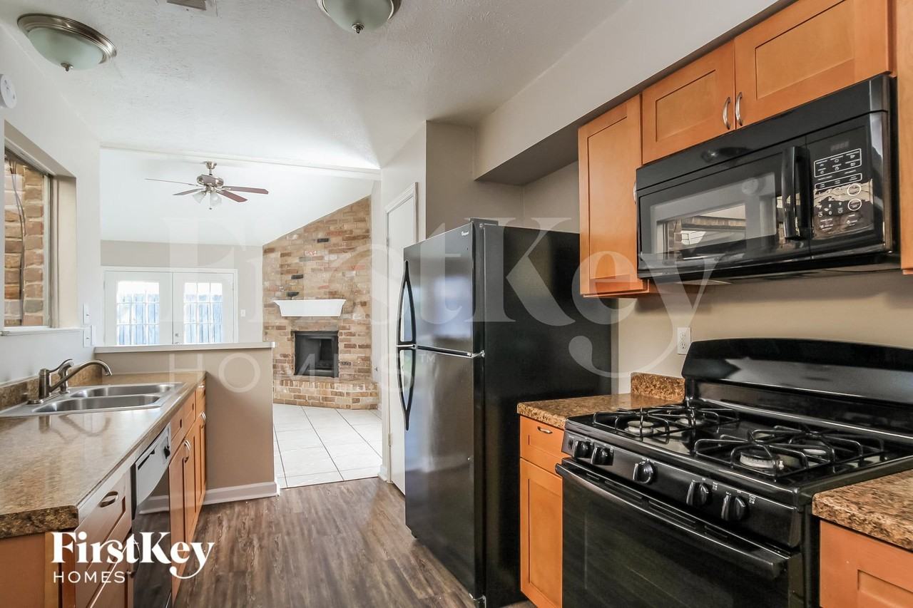 5330 Quail Tree Ln - Photo 6 of 15