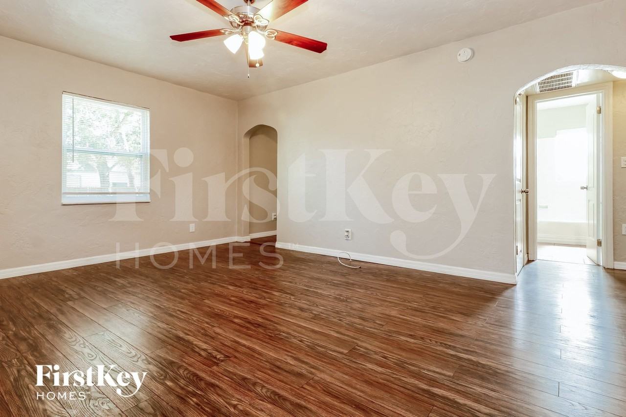 4134 3rd Ave S - Photo 4 of 15