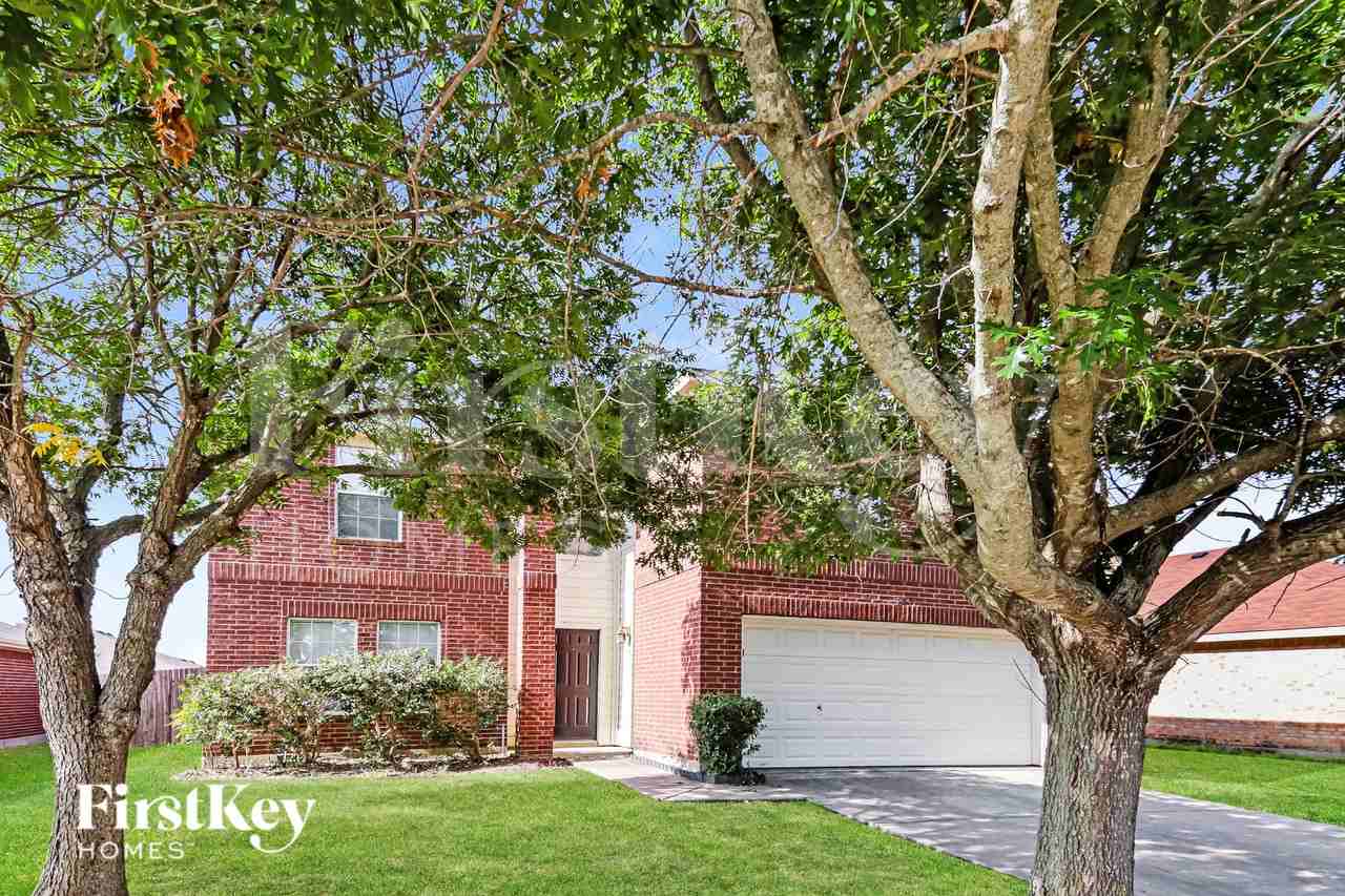 2809 Spencer Cir - Photo 2 of 19