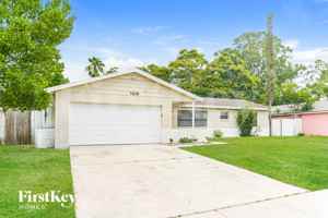 featured image of 1836 Columbine Dr