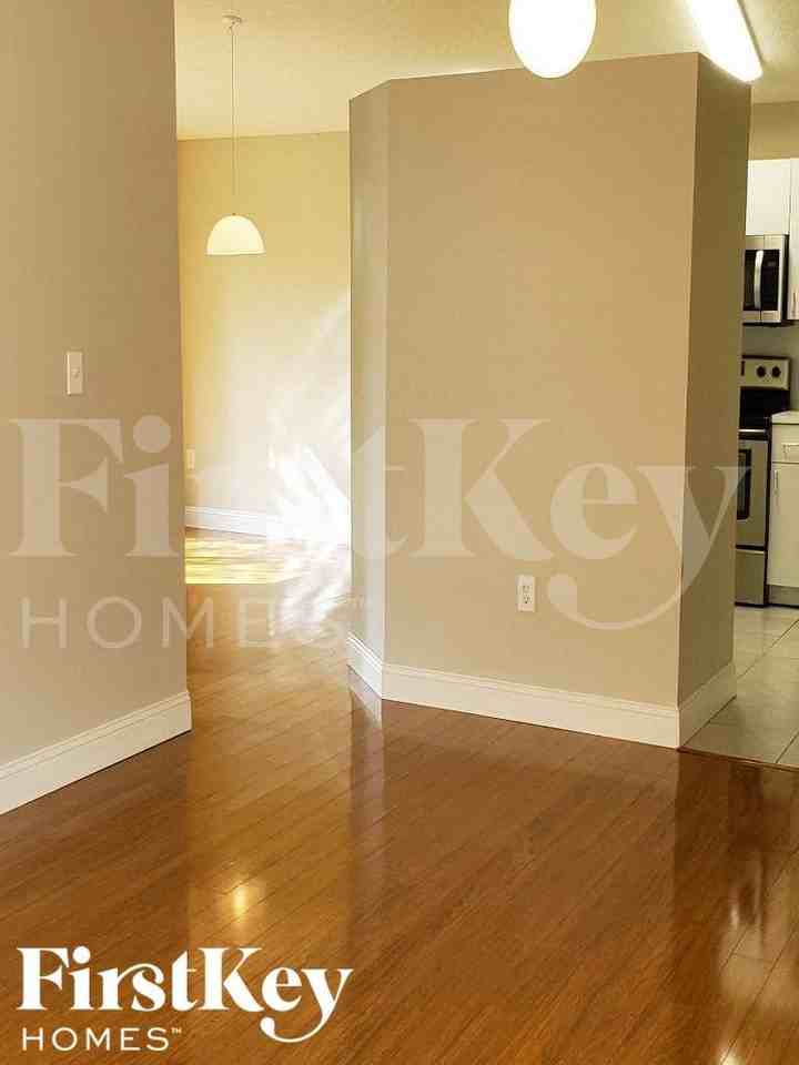 17655 Sw 146th Ct - Photo 2 of 18
