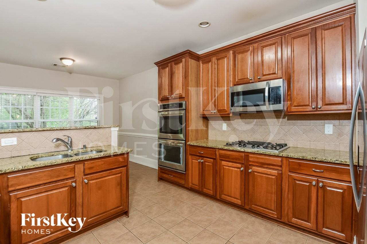 164 Grandiflora Dr - Photo 6 of 15