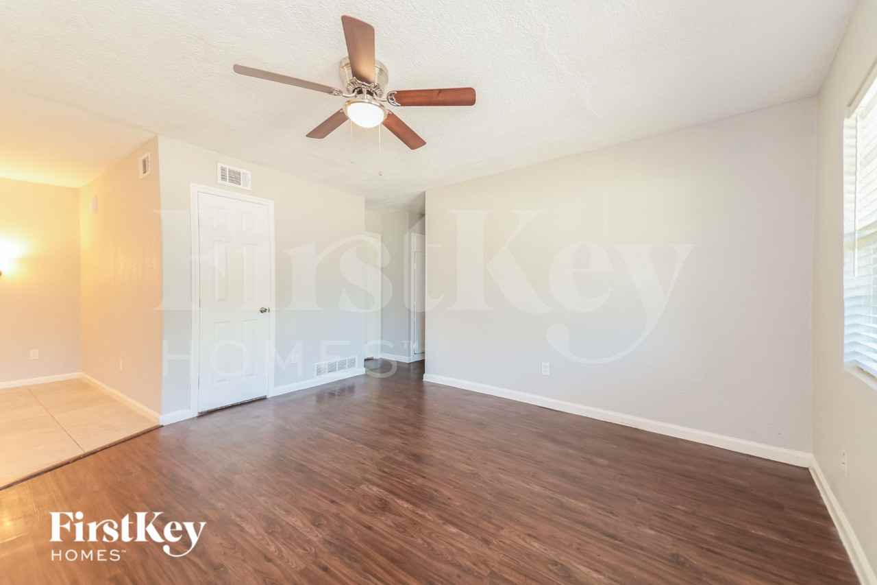 1600 Judy Dr - Photo 3 of 16