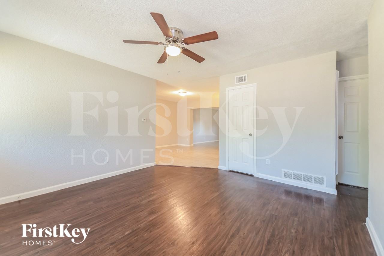 1600 Judy Dr - Photo 4 of 16