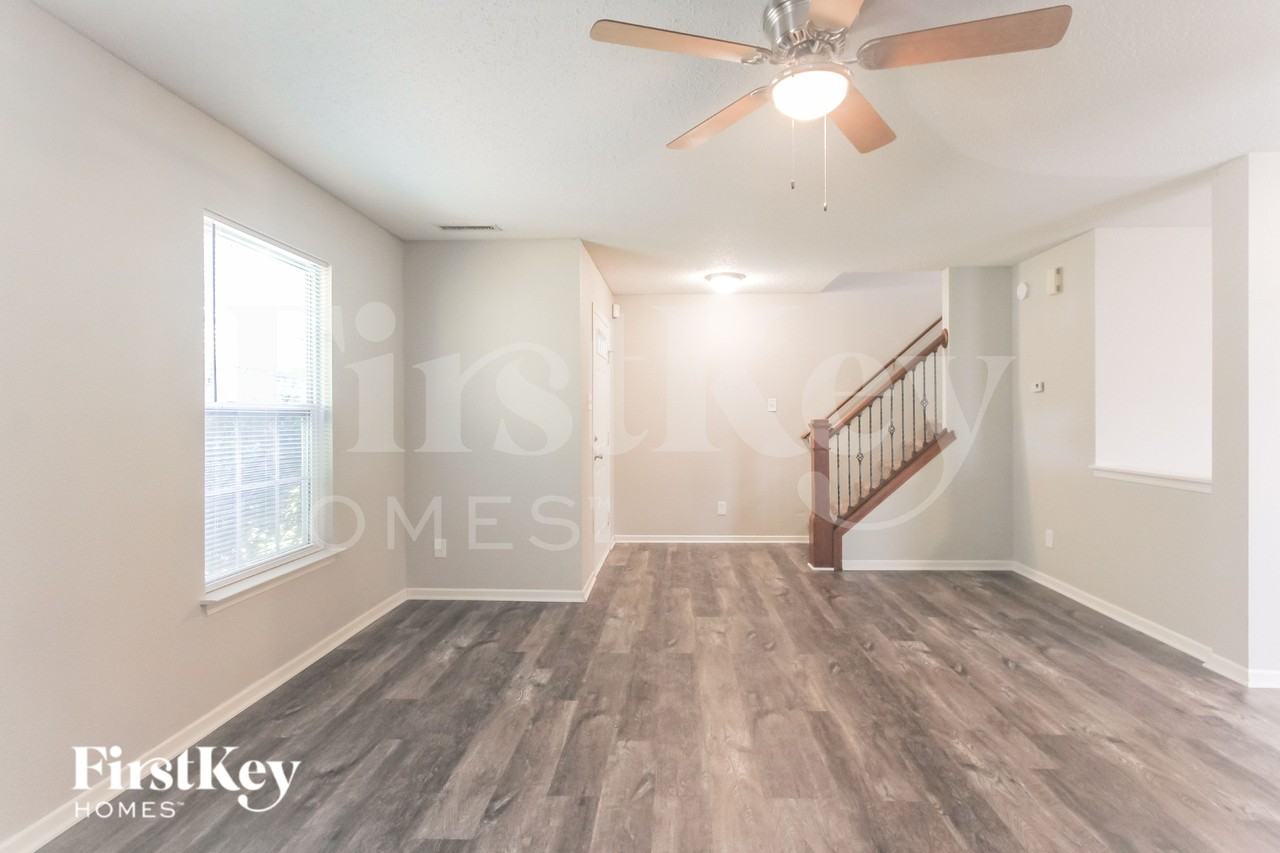 12960 E 131st St - Photo 2 of 16