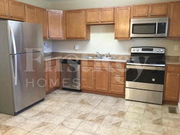 11428 Framingham Dr - Photo 5 of 26