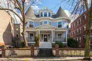 featured image of 70 Chester St #1
