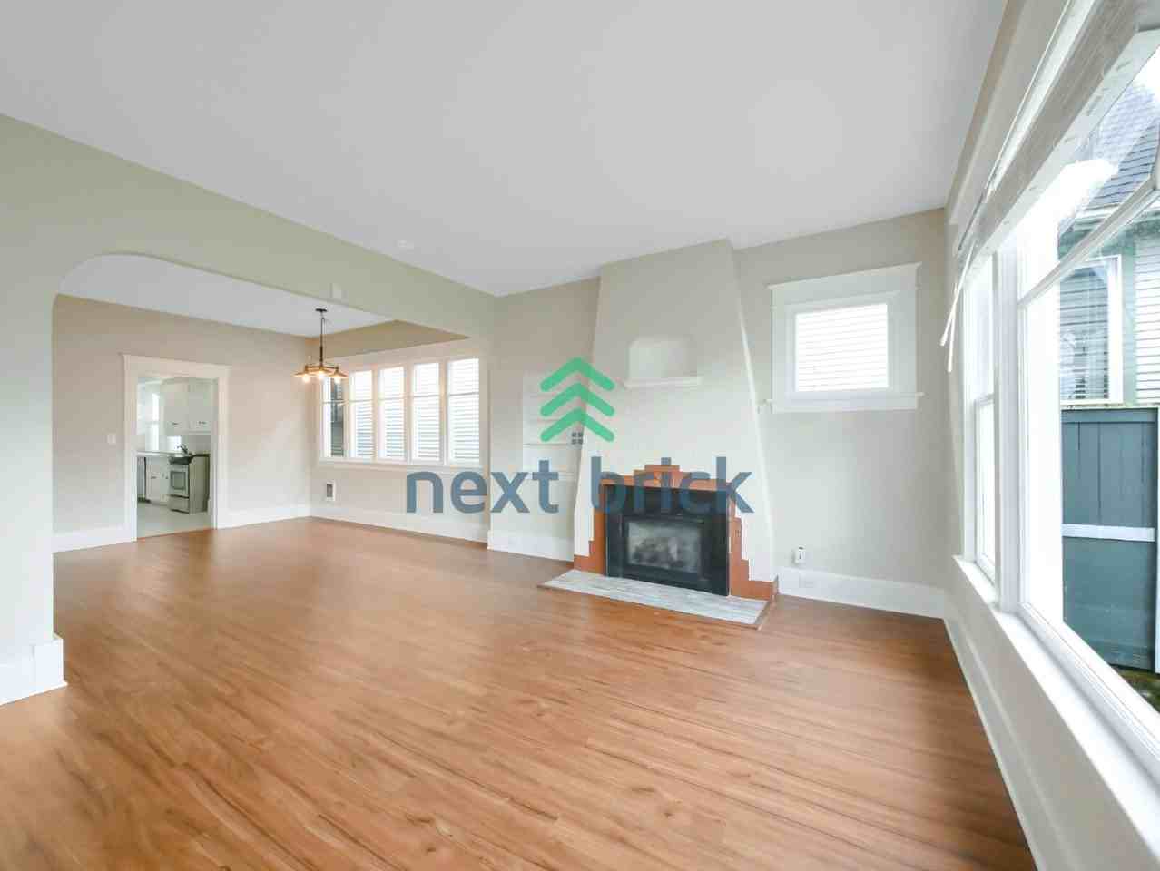 3615 Colby Ave - Photo 3 of 17