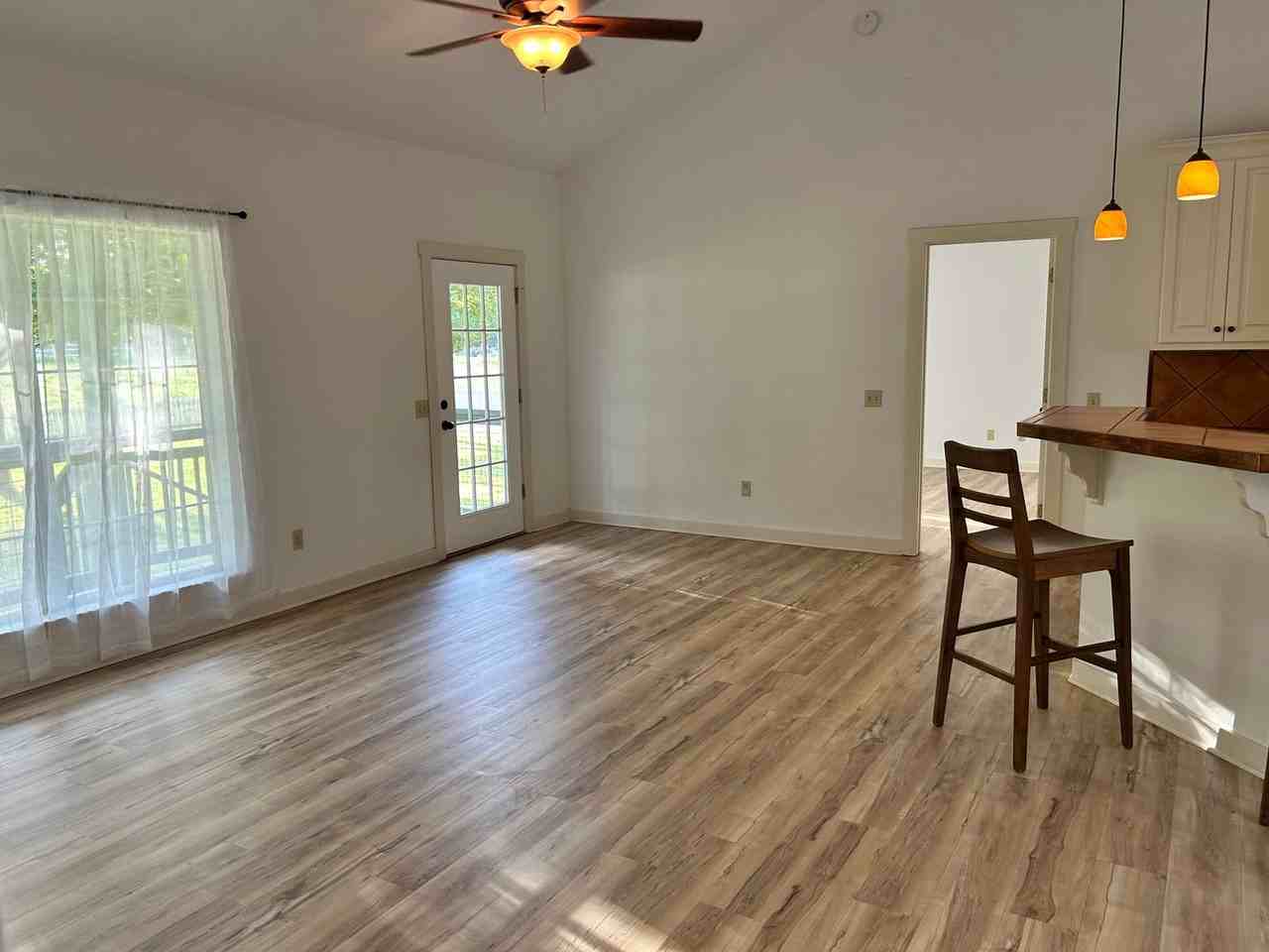 388 Laguna Vis - Photo 2 of 10