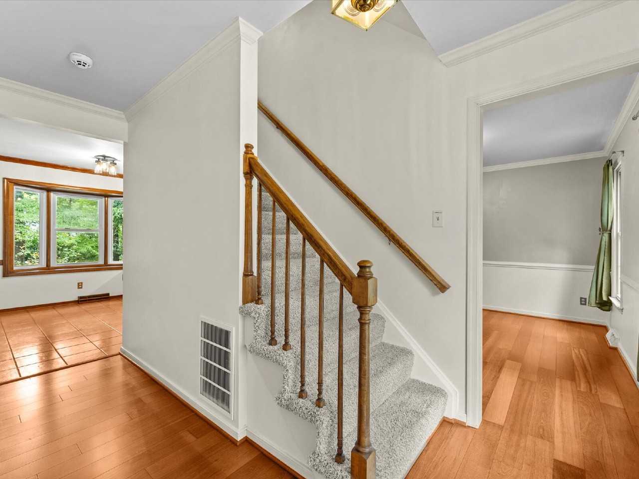 10948 Sunset Hills Dr - Photo 6 of 50