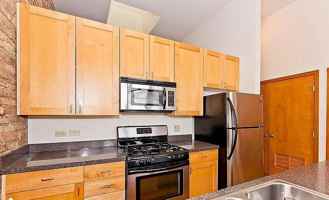 2934 N Milwaukee Ave #06 - Photo 1 of 1