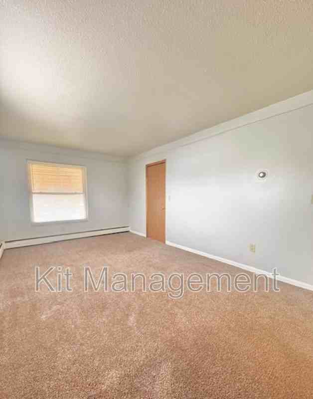 3320 Douglas Rd - Photo 2 of 9