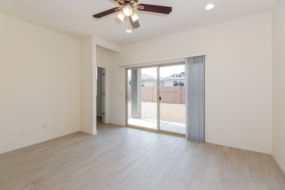 11857 W Charismatic Dr - Photo 4 of 16