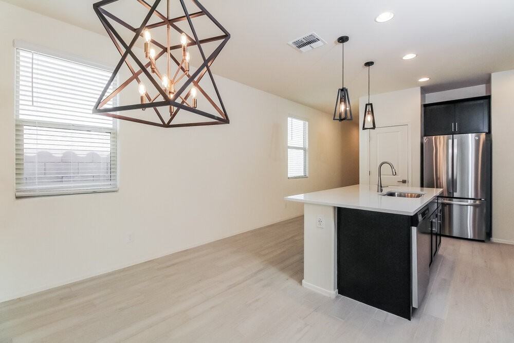 11857 W Charismatic Dr - Photo 5 of 16