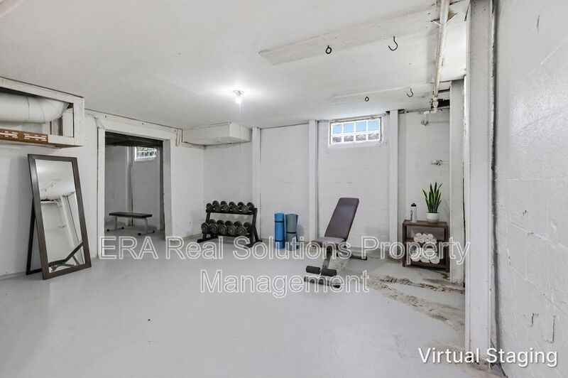 2920 Ruhl Ave - Photo 4 of 26