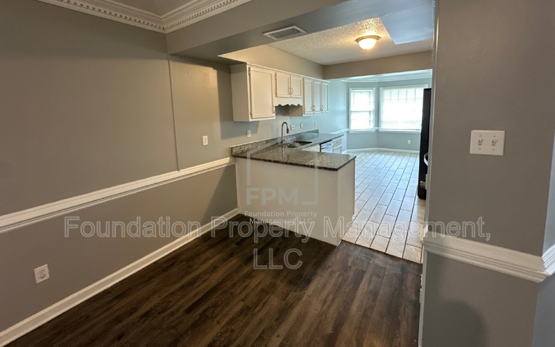 7089 Cobblestone Dr - Photo 7 of 28