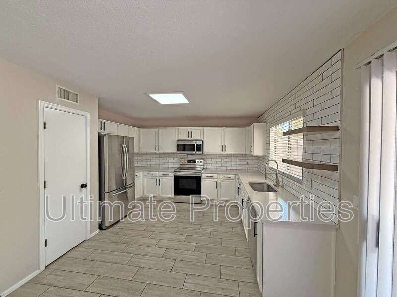 15960 W Tasha Dr - Photo 3 of 26