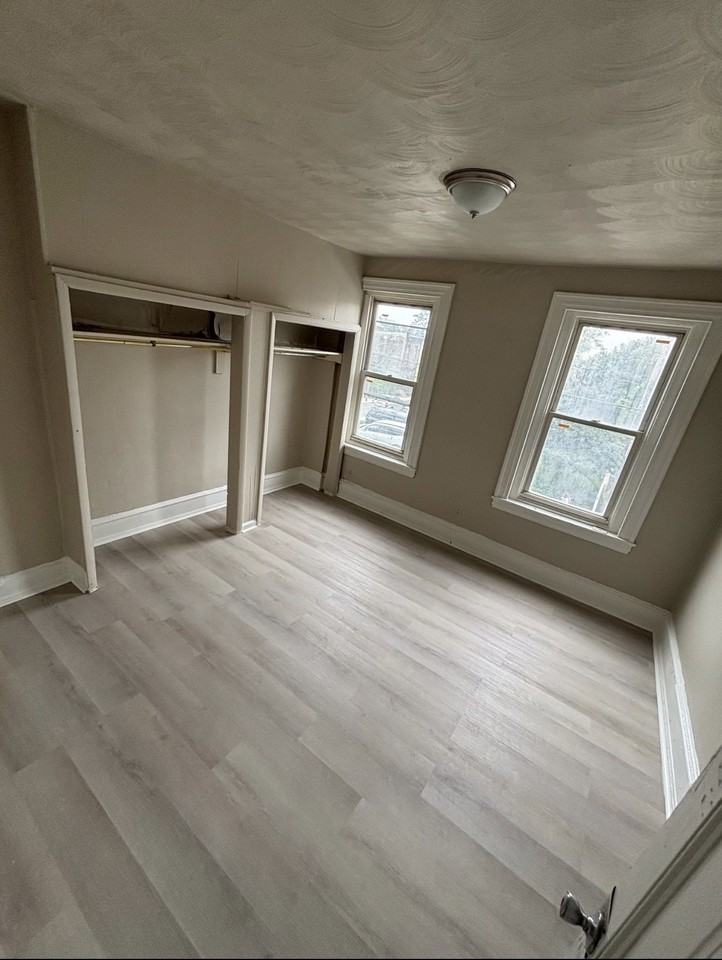1827 W Huntingdon St #4 - Photo 7 of 13