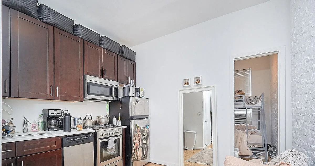 120 Macdougal St - Photo 5 of 5