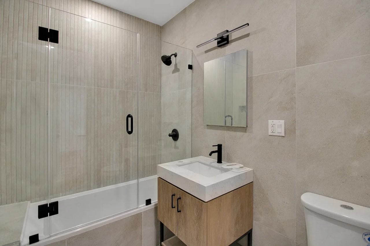 1387 Madison St - Photo 2 of 8