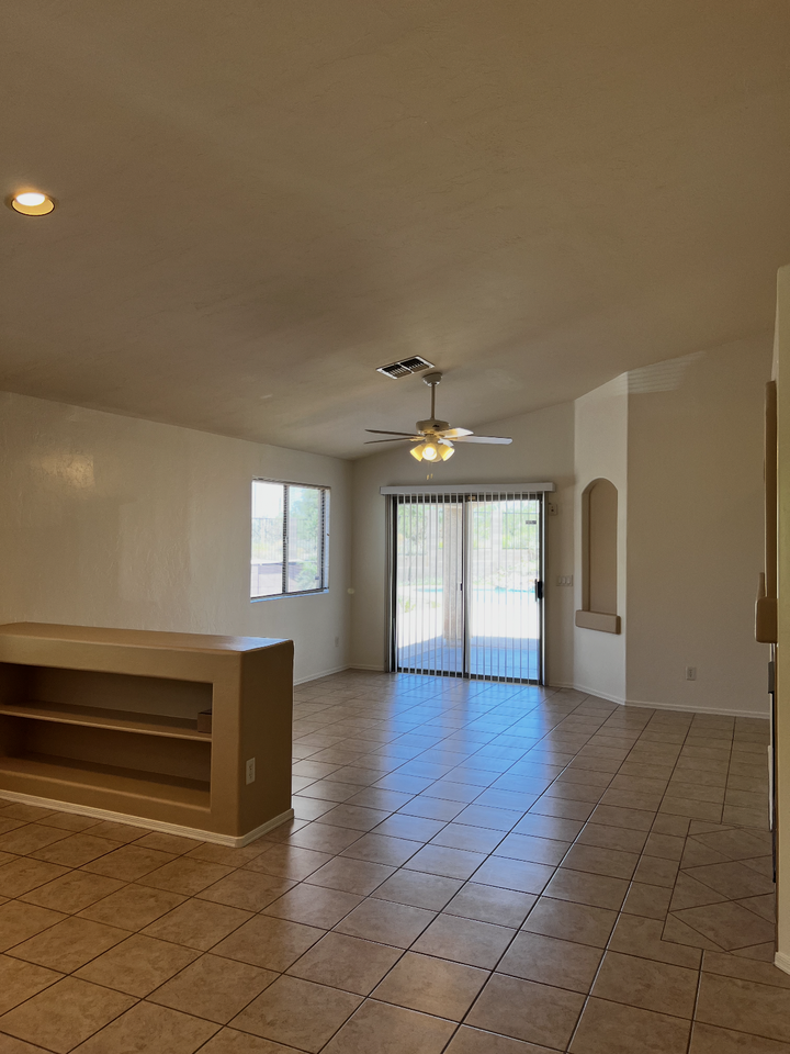 5598 W Crimson Bluff Dr - Photo 3 of 29