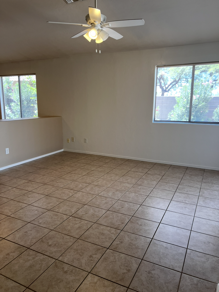 5598 W Crimson Bluff Dr - Photo 4 of 29