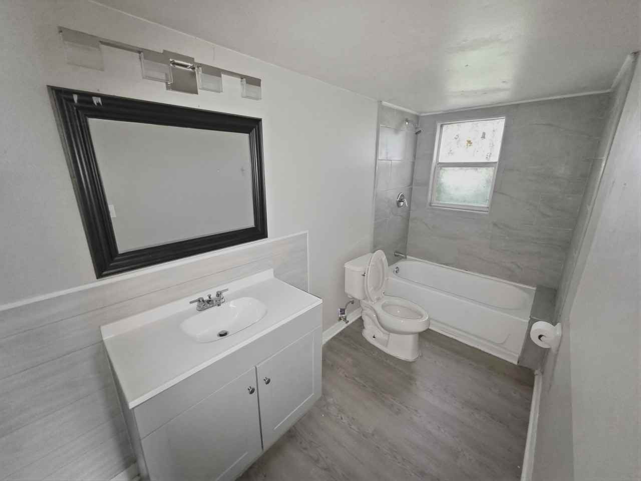 386 Lime St #A - Photo 5 of 10