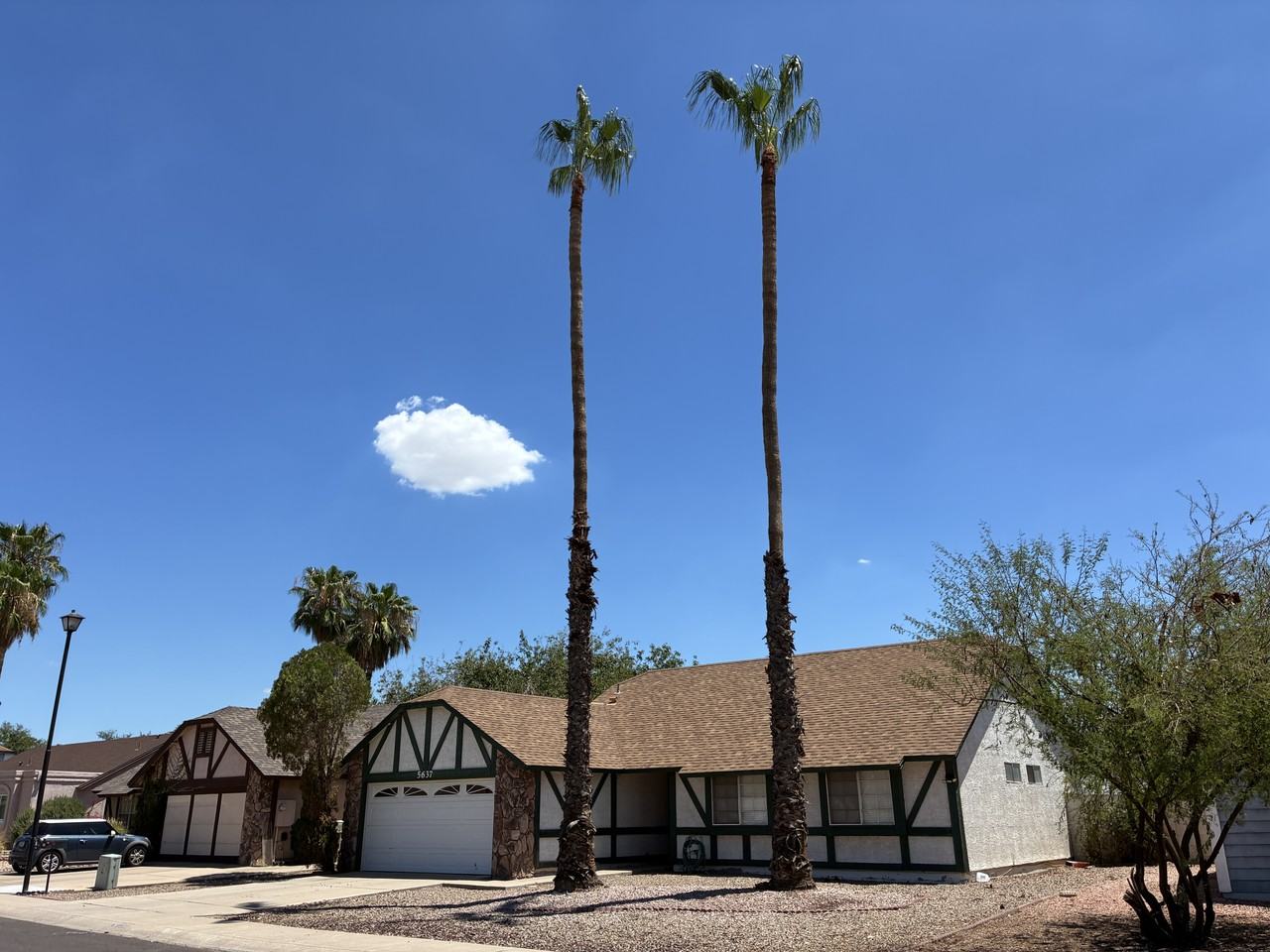 5637 W Yucca St - Photo 2 of 32