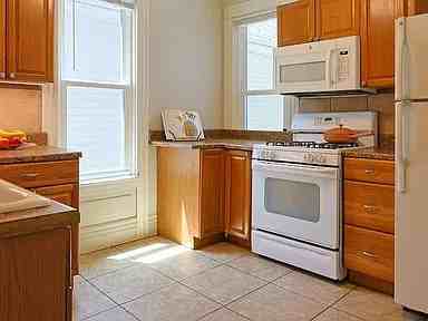 712 Meigs St - Photo 4 of 7