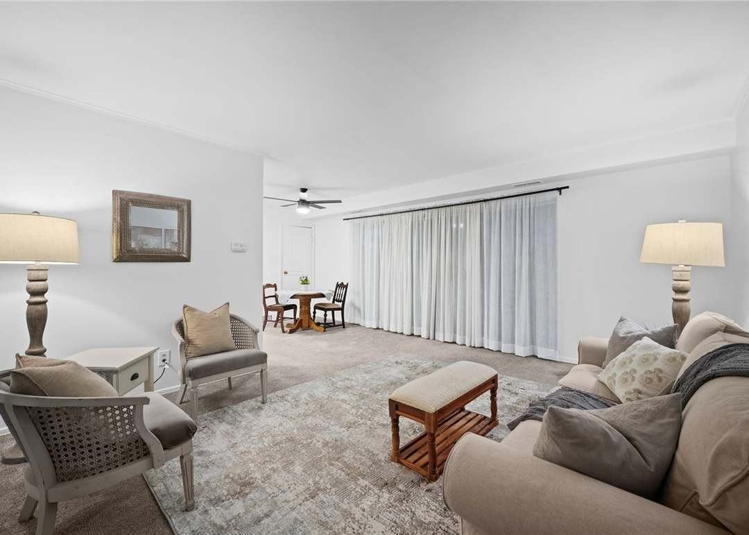 129 Baywood Ave #3B3 - Photo 2 of 12