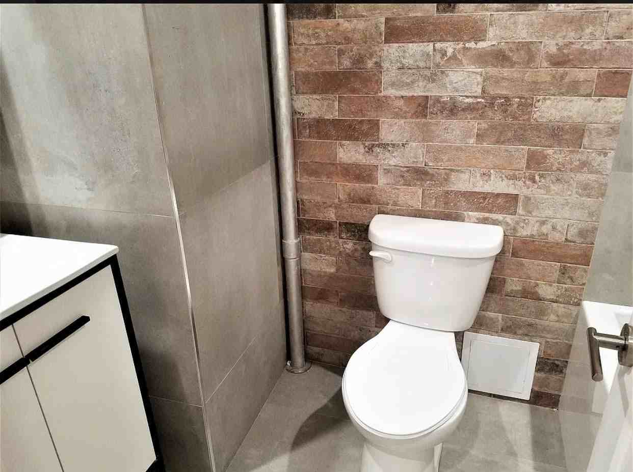 6136 Woodbine St - Photo 3 of 3