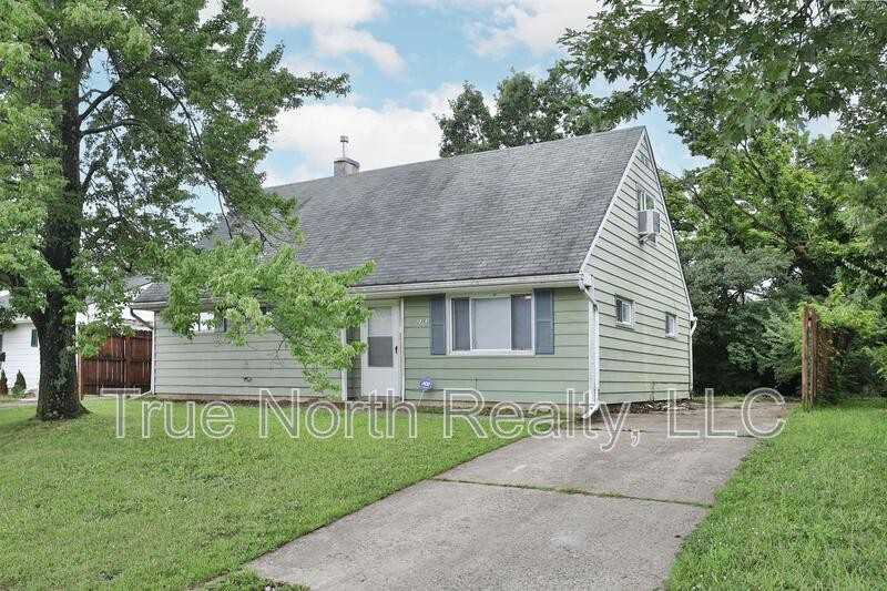 2353 Hanna Dr - Photo 2 of 32