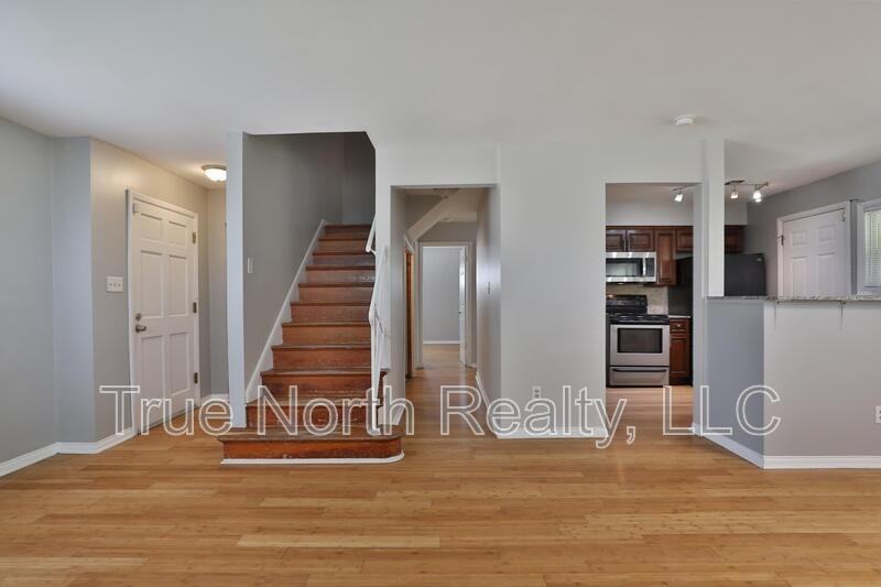 2353 Hanna Dr - Photo 5 of 32