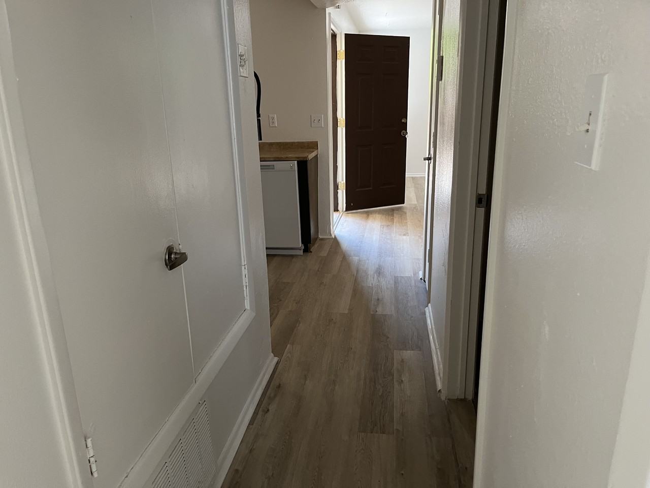 5120 Eastern Ave Se - Photo 5 of 16