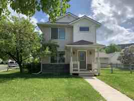 featured image of 1826 Bluestone Dr