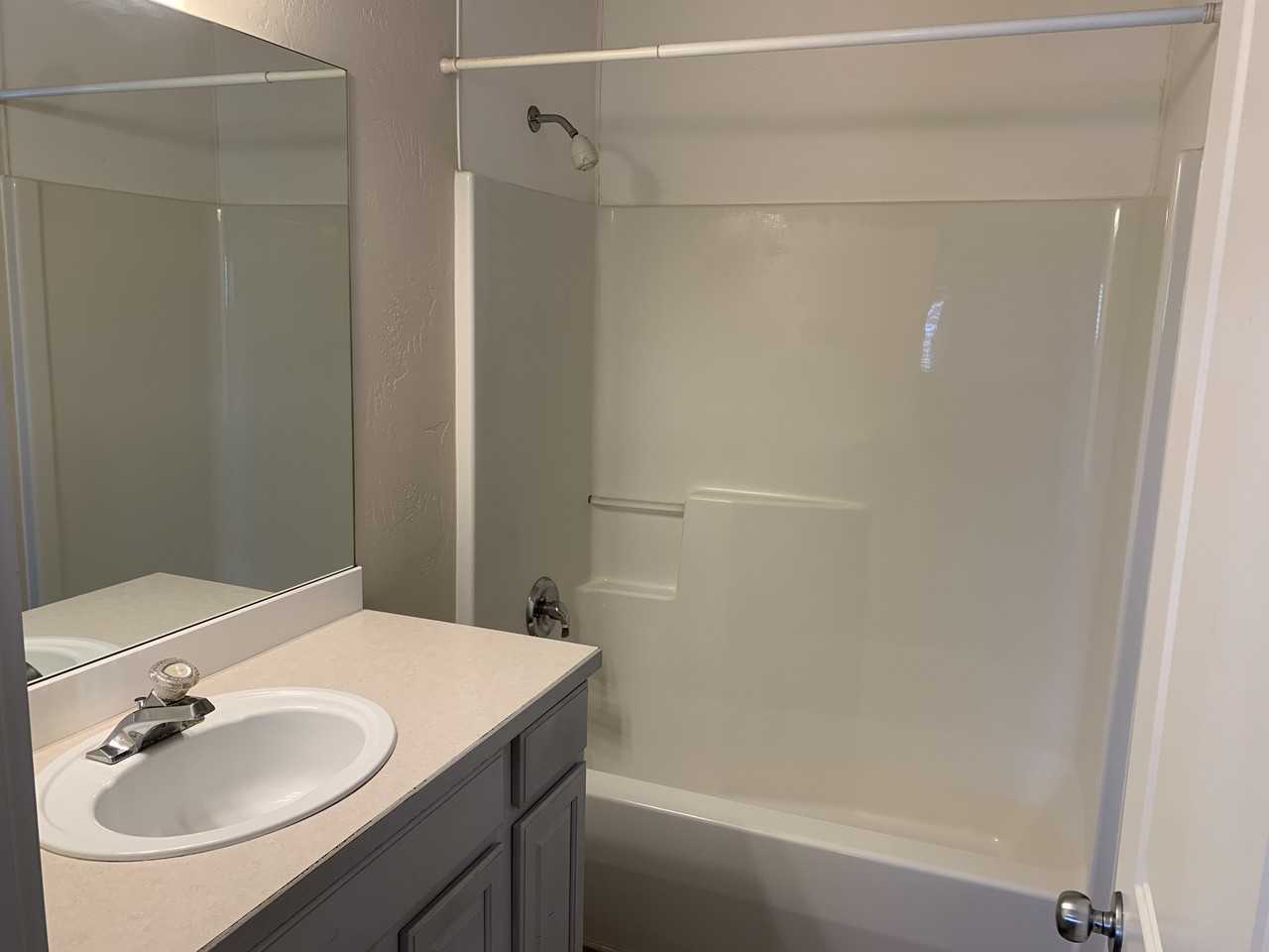 1826 Bluestone Dr - Photo 4 of 25