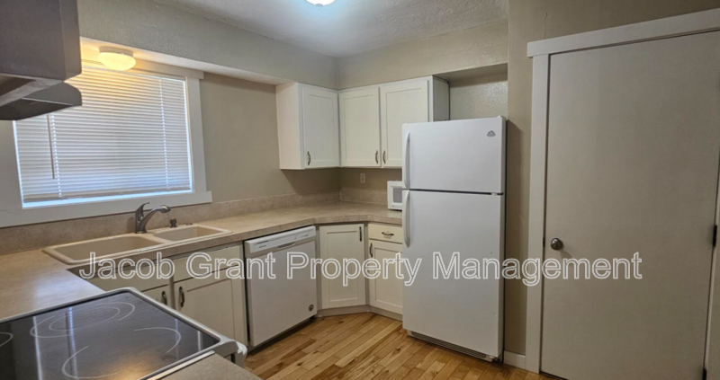 510 Bob O Link Dr - Photo 4 of 13