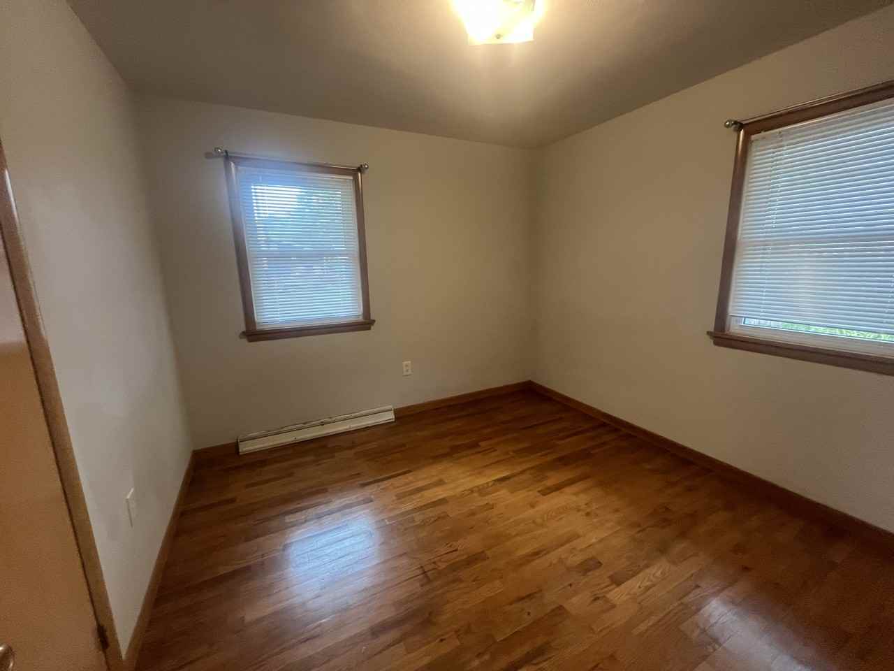 1530 Franklin Ave - Photo 6 of 12