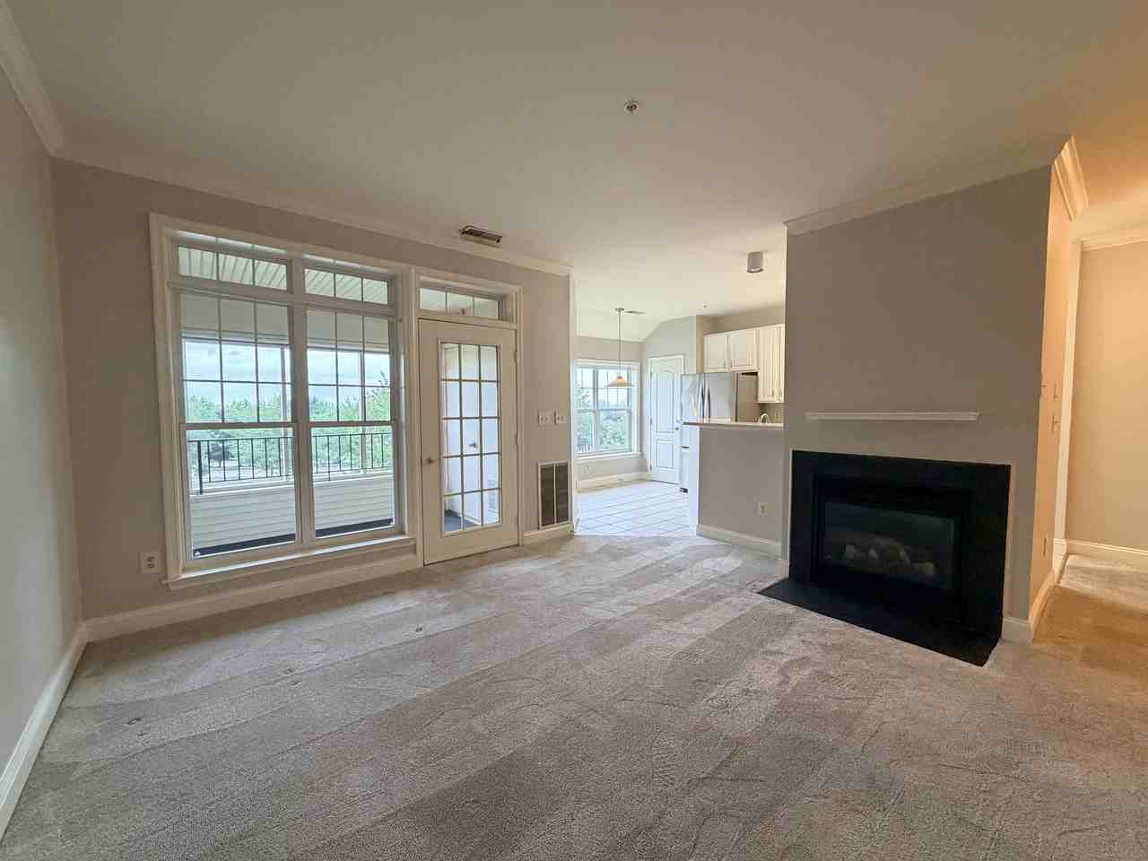 2100 Ganton Green  St B #304 - Photo 3 of 15