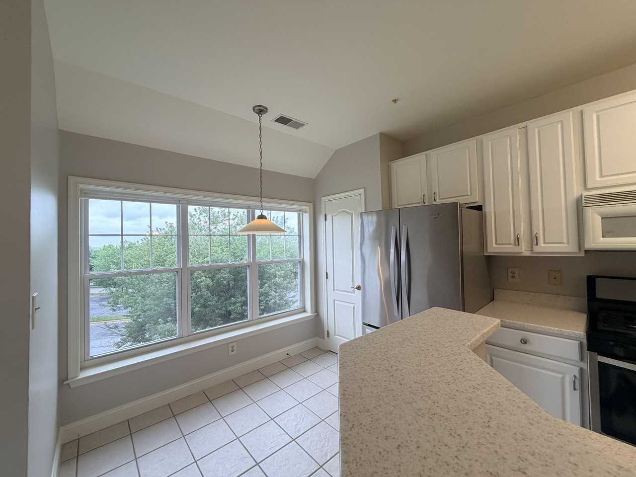 2100 Ganton Green  St B #304 - Photo 6 of 15