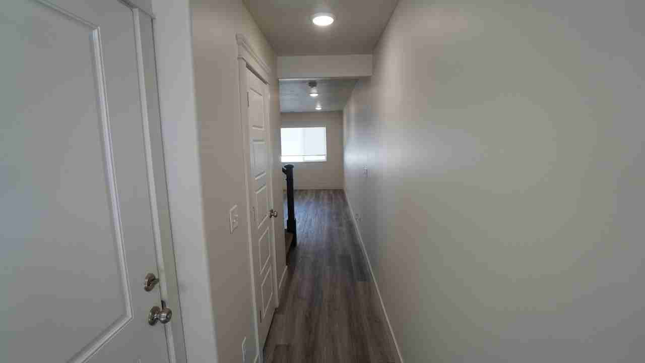 3965 Sw - Photo 2 of 30