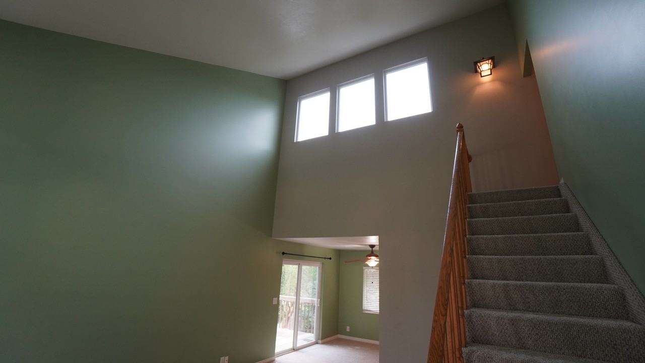 1219 Ash Dr - Photo 2 of 40